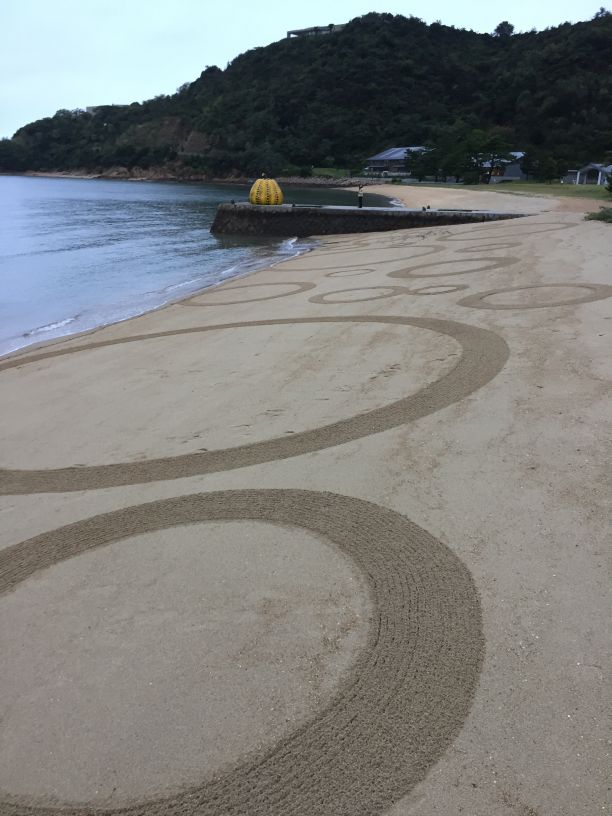 Cannon Beach Rake Art