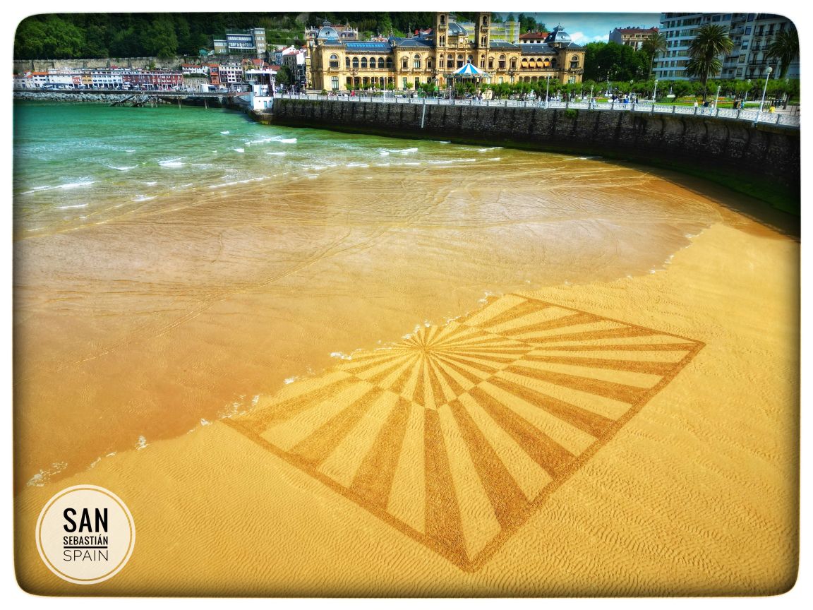 Rake Artist on the Beach